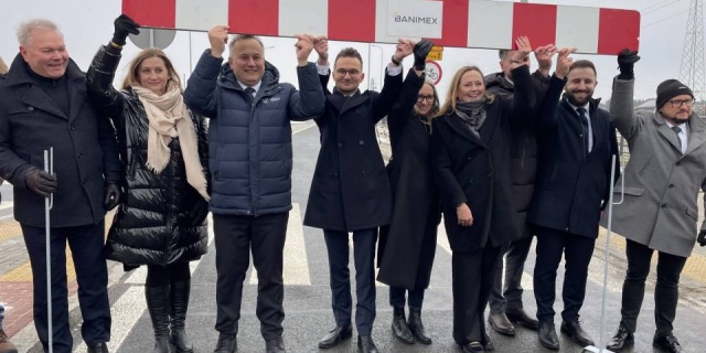 Bariery zdjęte, ruch puszczony! Wschodnia obwodnica Bełchatowa oddana do użytku [Foto, wideo]